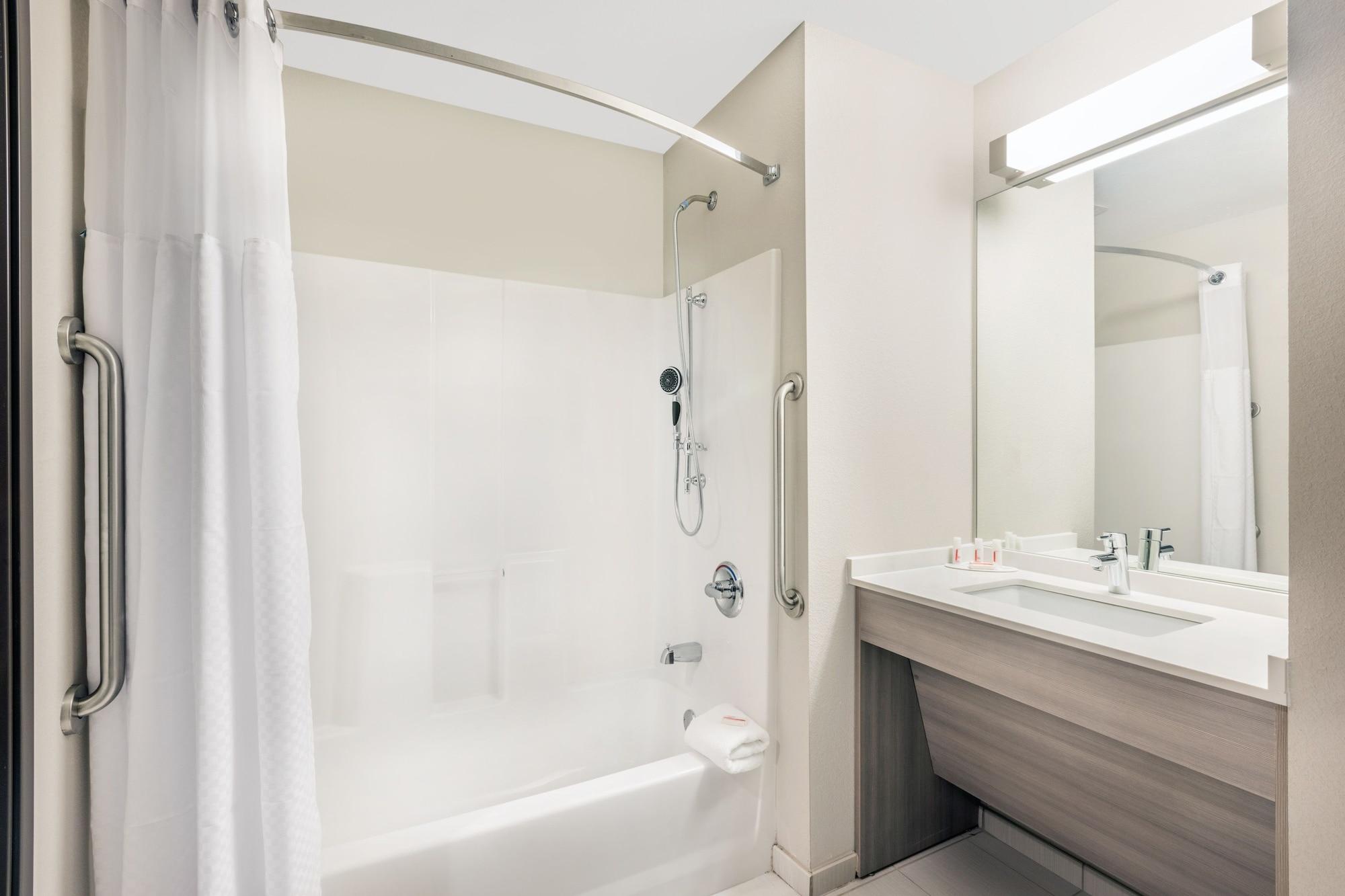 Microtel Inn & Suites By Wyndham Perry Luaran gambar